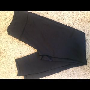 Mid-rise Light n Tight Leggings